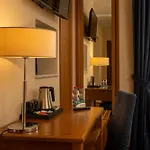 Iris 3* Génova