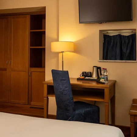 艾瑞斯酒店 热那亚