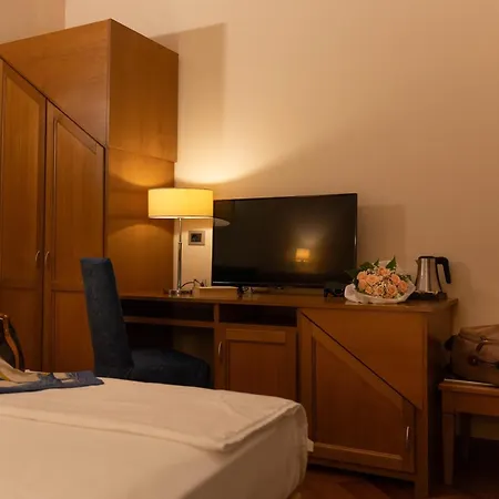 Hotel Iris