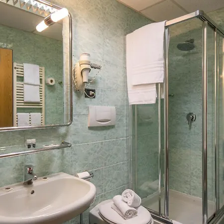 Hotel Iris 3*