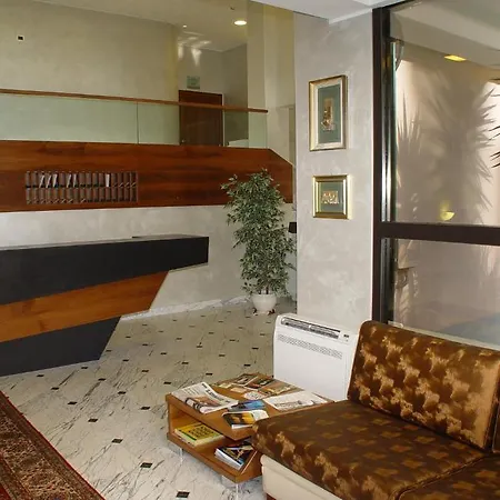 Hotel Iris